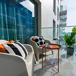 Apartman Modern Art Gallery *