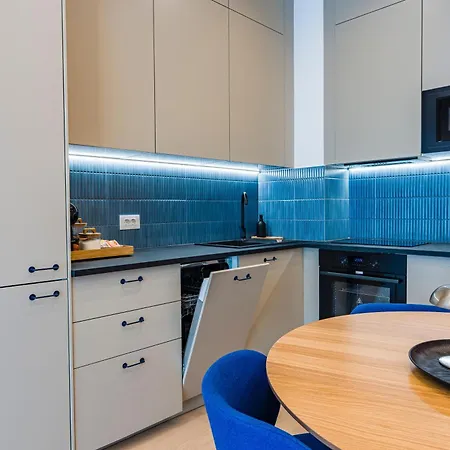 Modern Art Gallery Apartman *