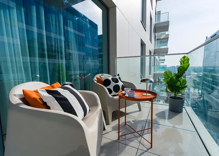 Apartment Modern Art Gallery *