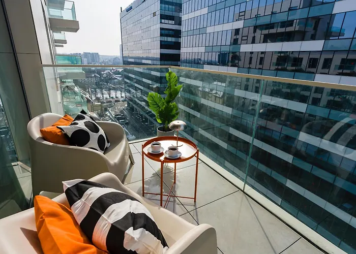 Apartment Modern Art Gallery *