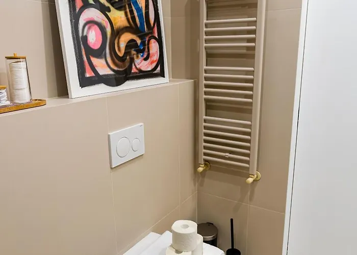 Apartment Modern Art Gallery *